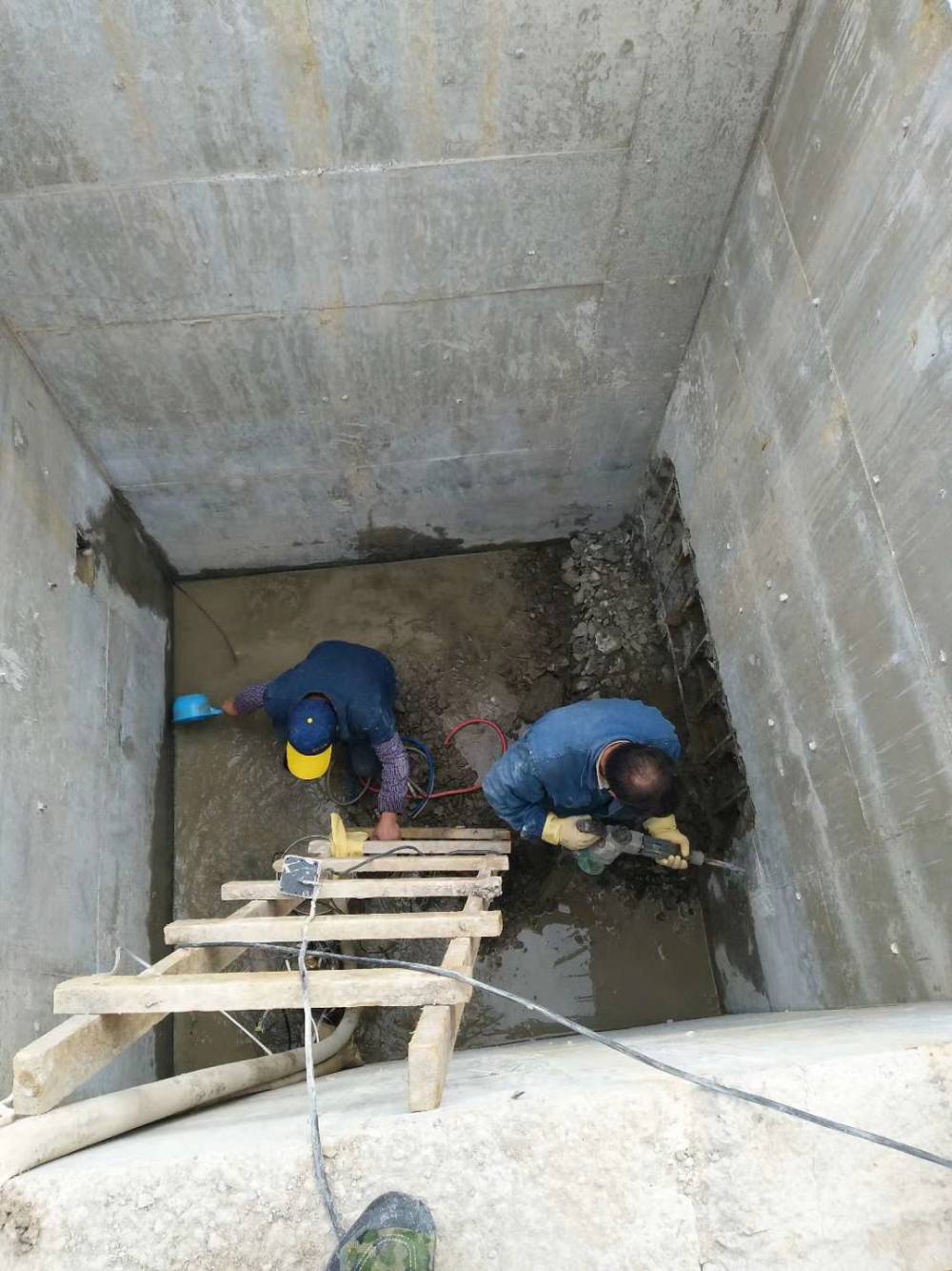 临沂沂南县水池堵漏